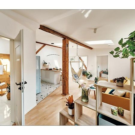 Sunny Apartment At The Heart Of Old Town Krasków Exterior foto