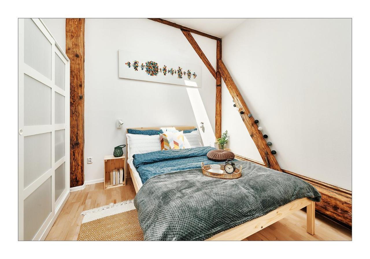 Sunny Apartment At The Heart Of Old Town Krasków Exterior foto